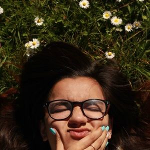 Meet your Posher, Niya